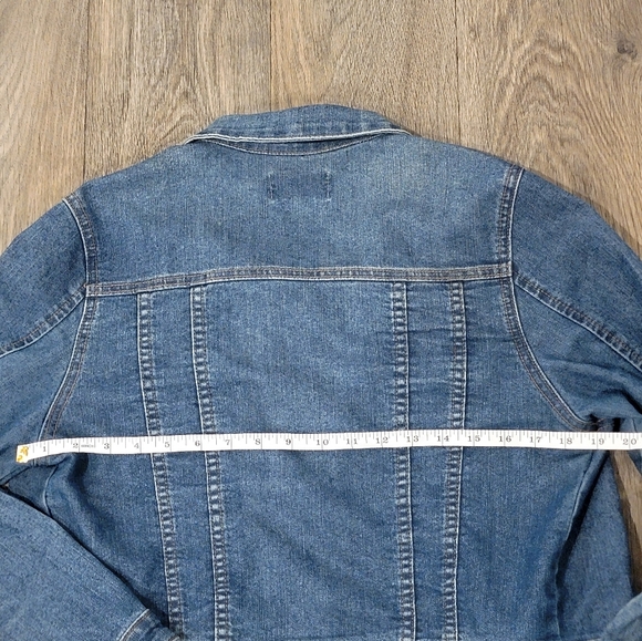 Cropped Chiqle Denim Jacket - Picture 4 of 8
